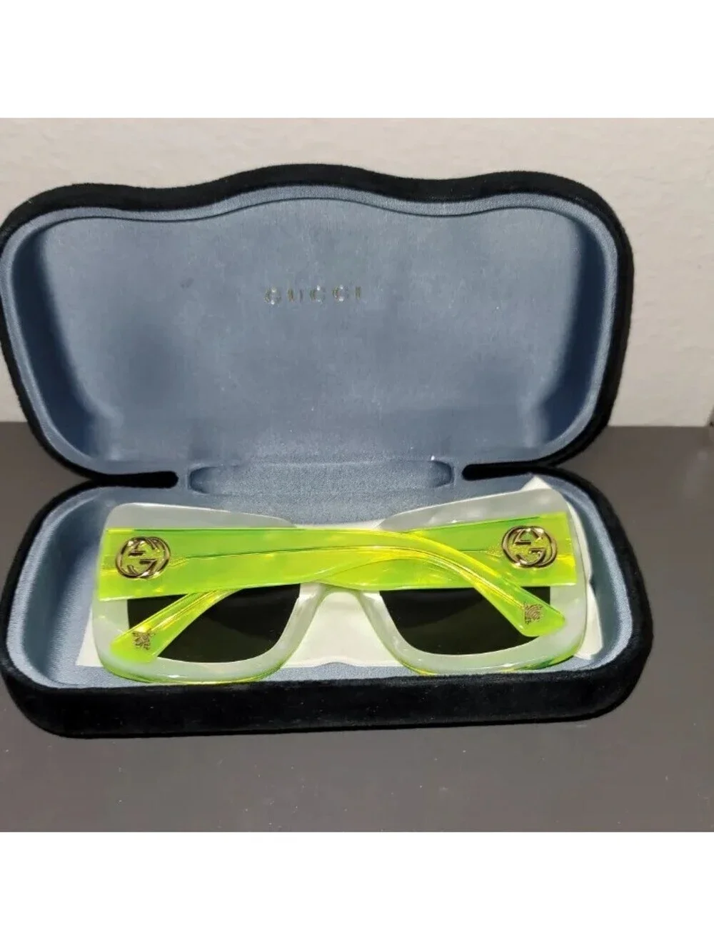GUCCI ACETATE SQUARE FRAME SUNGLASSES GG0083S NEON YELLOW